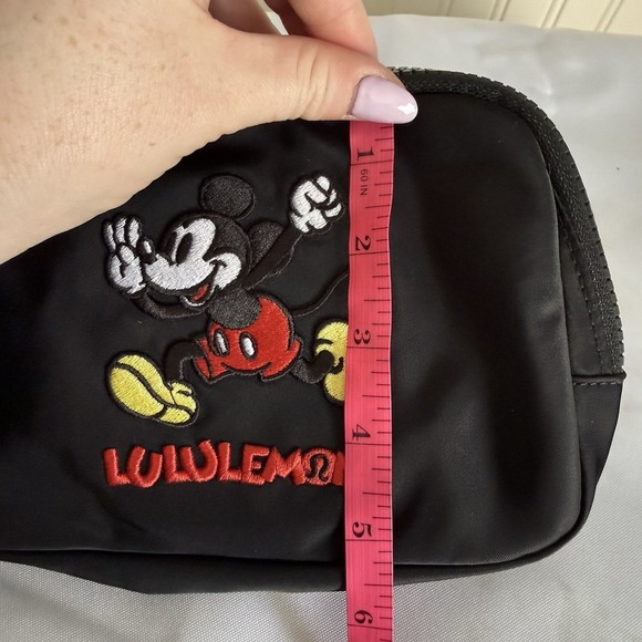 Lululemon Everywhere Belt Bag Womens O/S Black Disney Mickey Mouse Collab main image 5